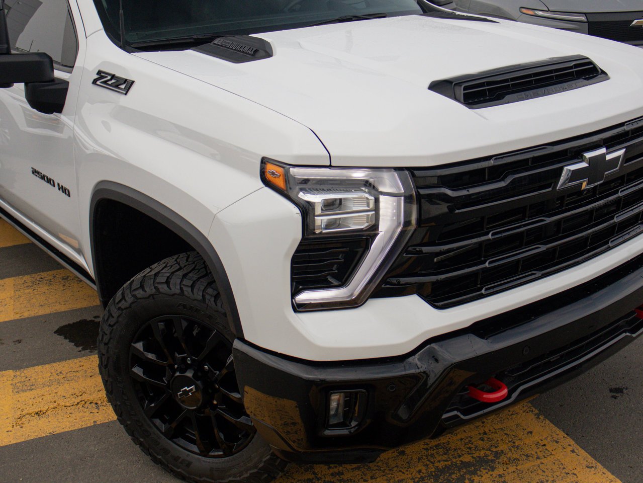 2025 Chevrolet Silverado 2500HD 4WD Crew Cab 159 LTZ White Sherwood Park - photo #16
