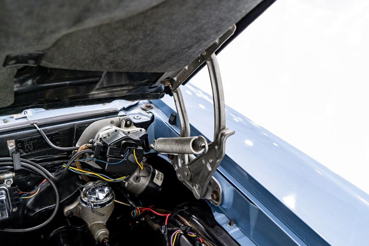 1966 Oldsmobile 442 PRIX EN USD | Matching# 400cu.in. 4-Speed Blue Montreal - photo #19