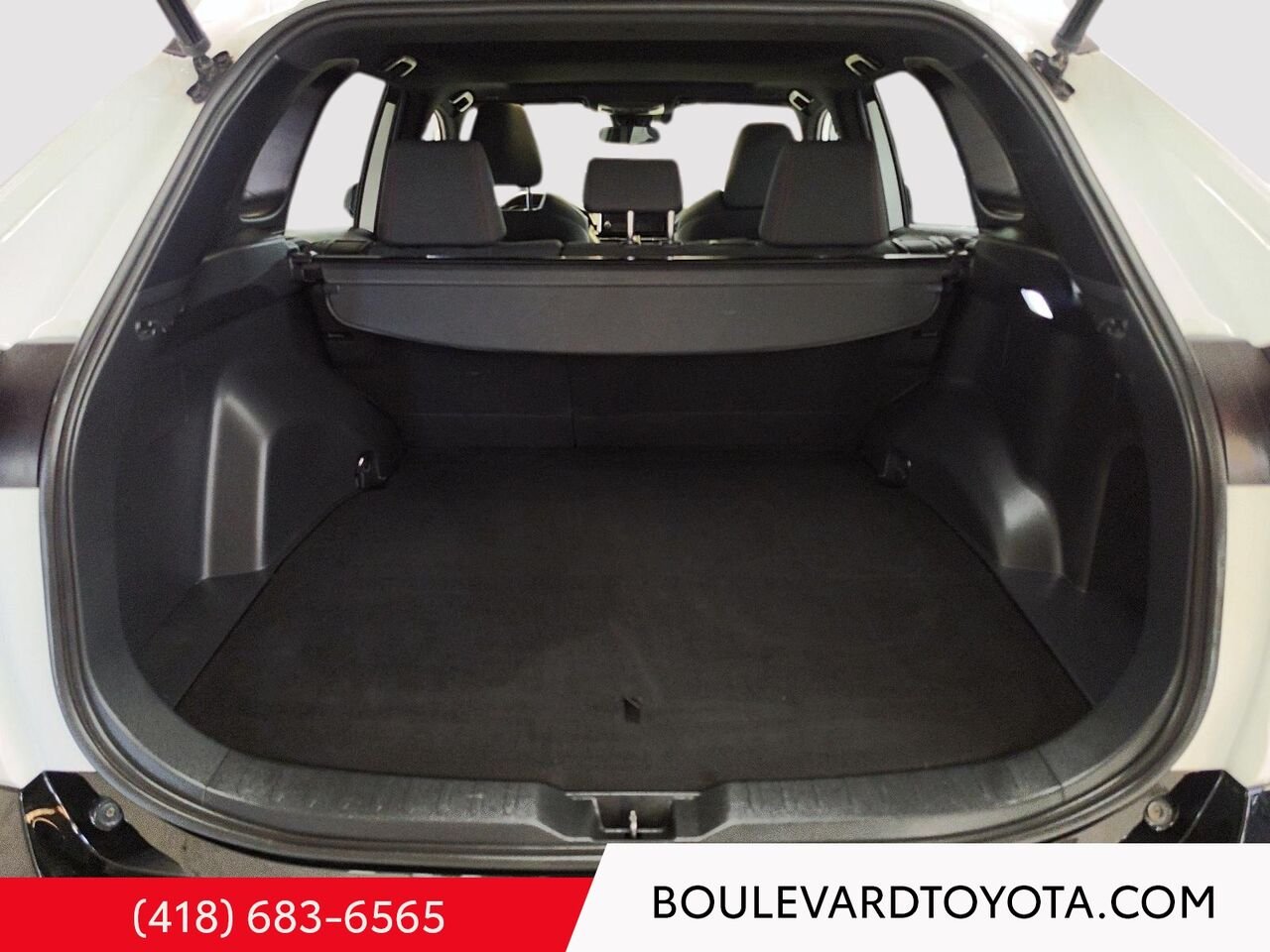 Toyota RAV4 Prime 99905A-72 | PRIME, SE, AWD 2023 Blanc Québec - photo #19