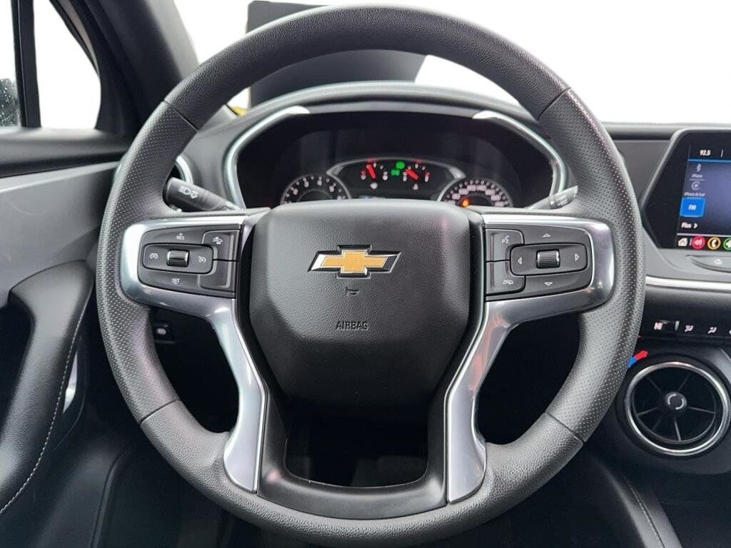 Chevrolet Blazer NIV 3GNKBHRS6NS112735 2022 Noir Baie-Comeau - photo #10