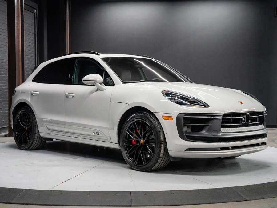 2022 Porsche Macan 2022 White