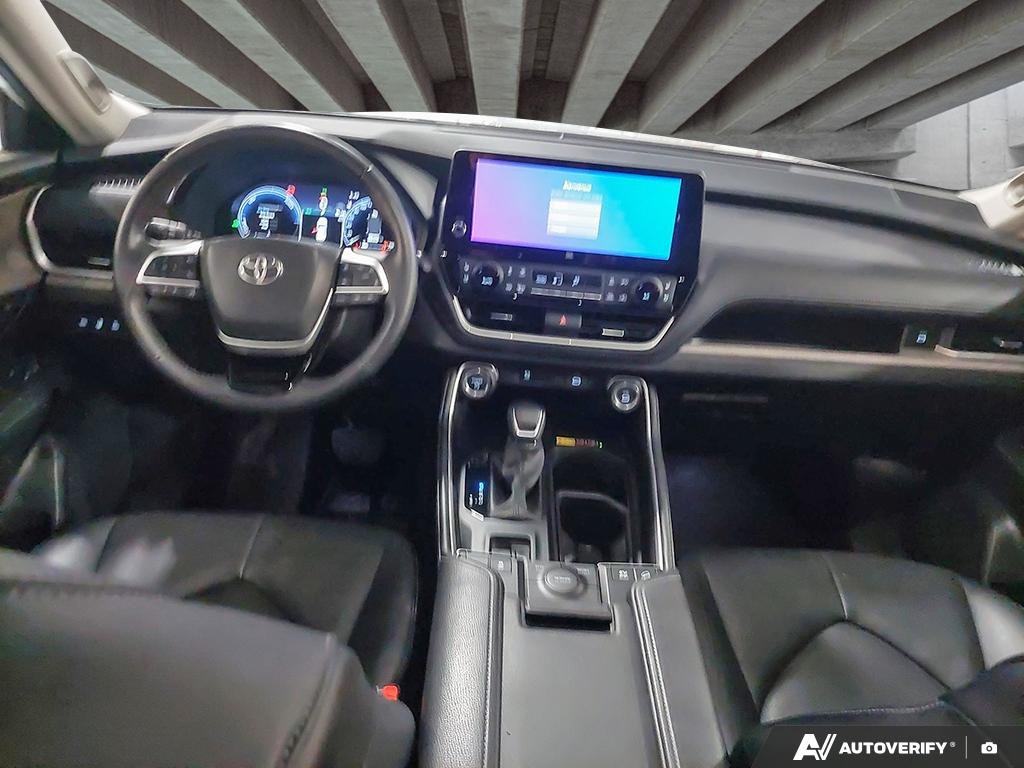 2025 Toyota Grand Highlander 2602009A | Hybrid Limited Wind Chill Pearl Edmonton - photo #23