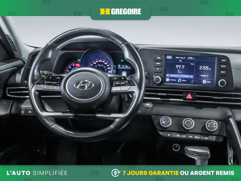 Hyundai Elantra 2022 Blanc Laval - photo #16