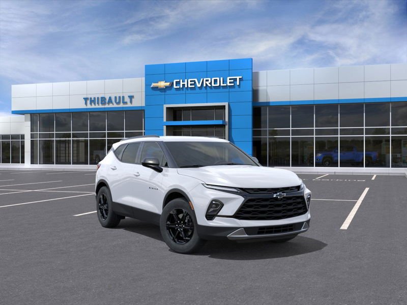 CHEVROLET Blazer Traction intégrale, 4 portes LT 2026 BLANC SOMMET Sherbrooke - photo #0