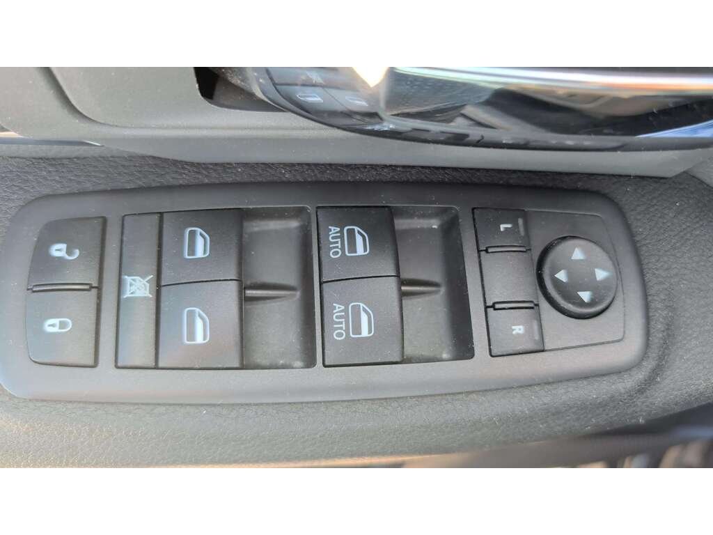 2022 Ram 1500 Black Gatineau - photo #16