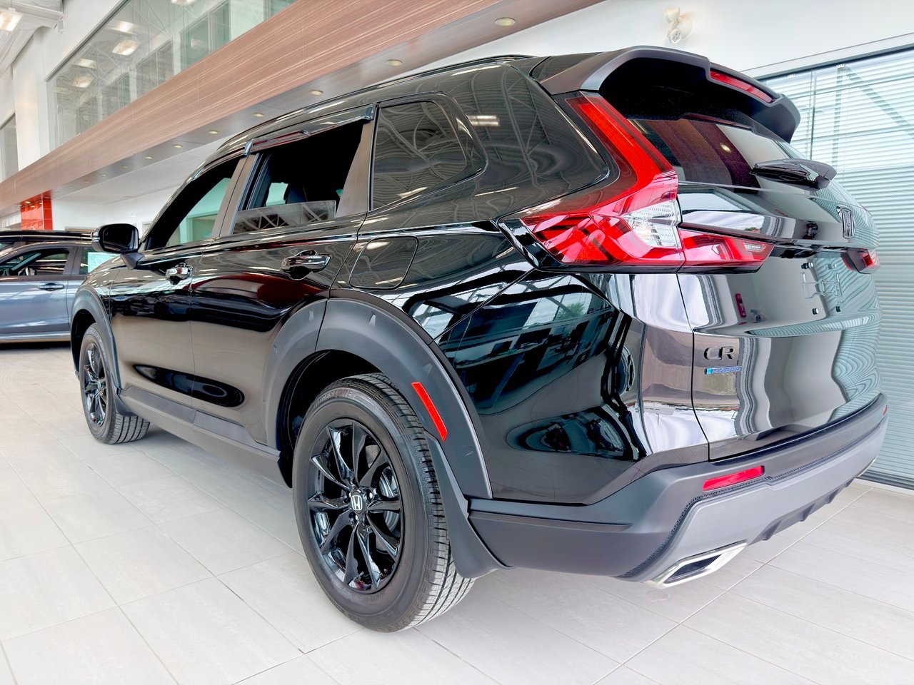 2026 Honda CR-V Hybrid Black Notre-Dame-des-Prairies - photo #8