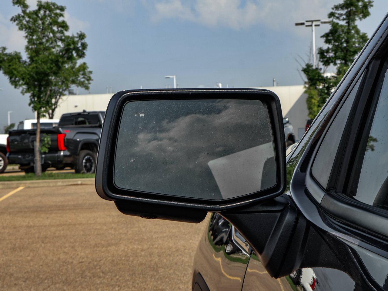 2025 GMC Sierra 1500 4WD Crew Cab 147 Elevation Grey Sherwood Park - photo #12