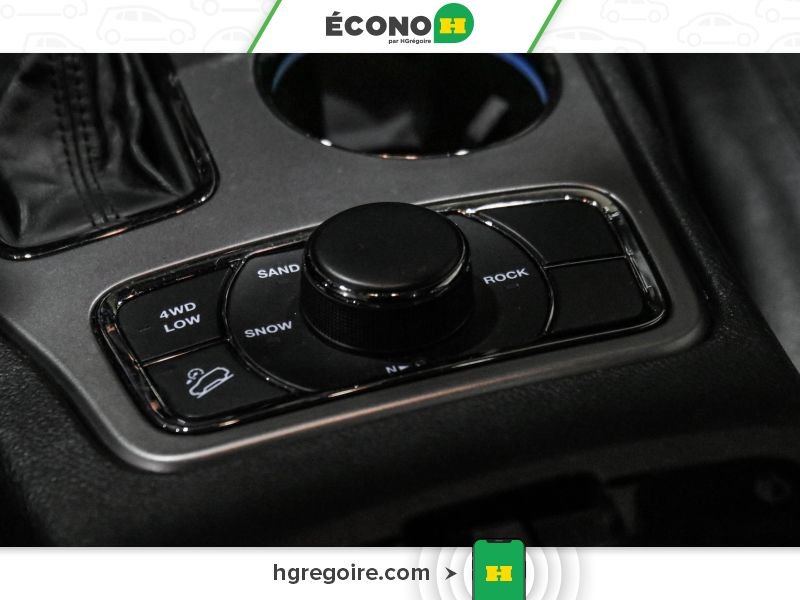2020 Jeep Grand Cherokee Black Laval - photo #22