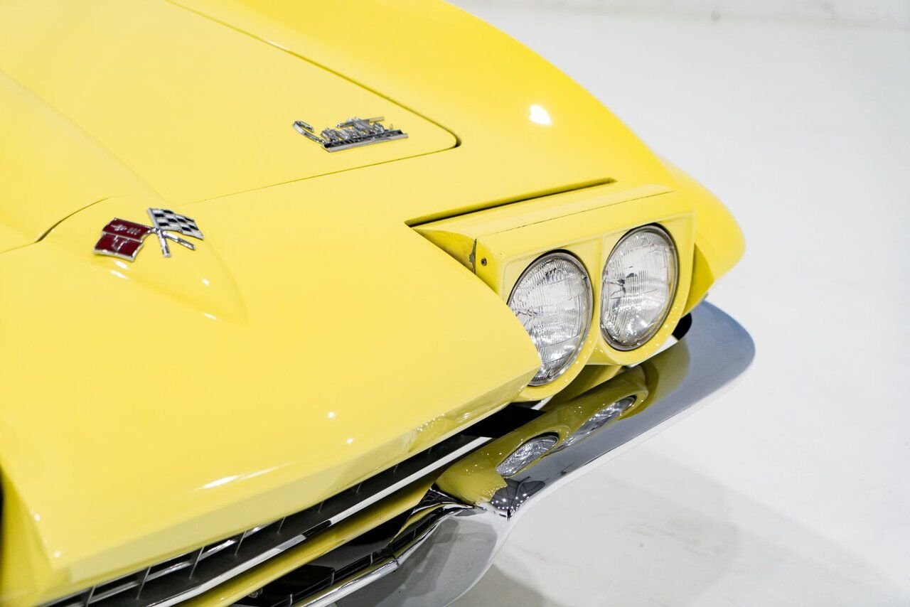 Chevrolet Corvette Matching# 427/425HP IP Code **PRICE IN USD** 1966 Jaune Montréal - photo #36