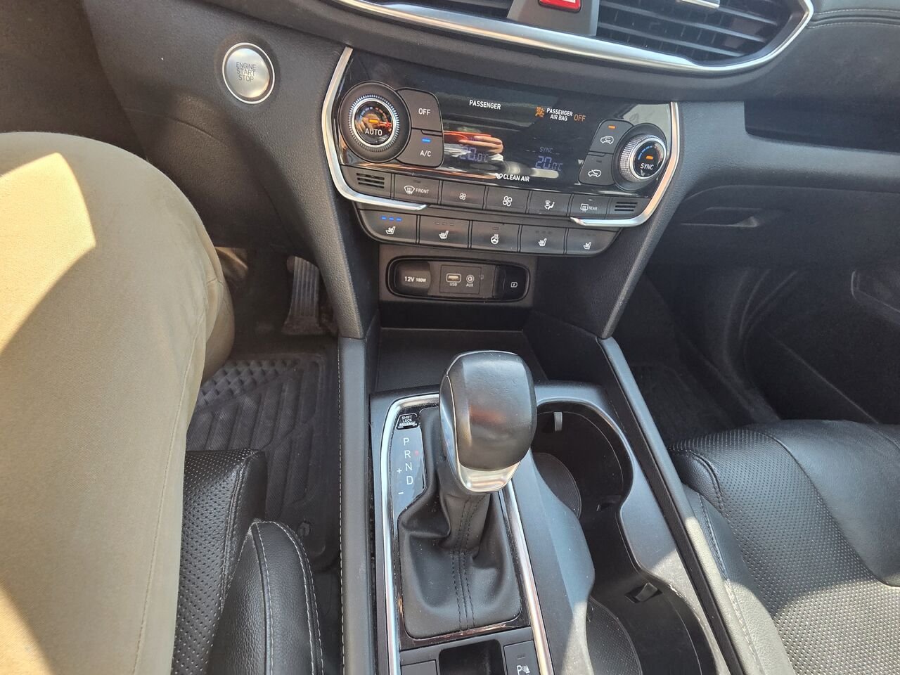 2019 Hyundai Santa Fe White  - photo #15