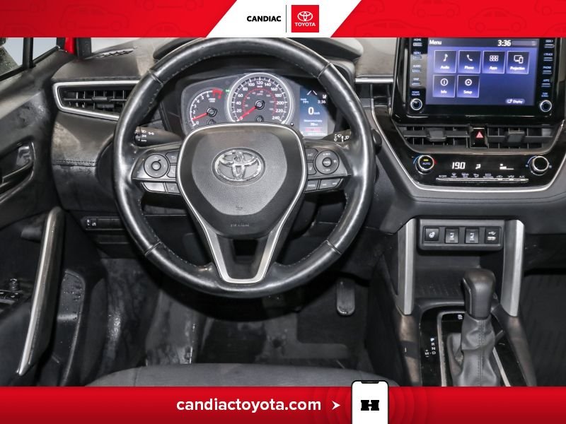 2022 Toyota Corolla Red Saint-Eustache - photo #13