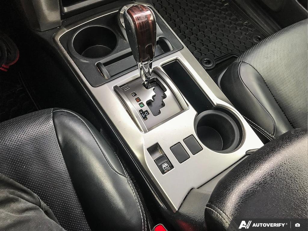 2017 Toyota 4Runner 2600678A | SR5 White Edmonton - photo #17