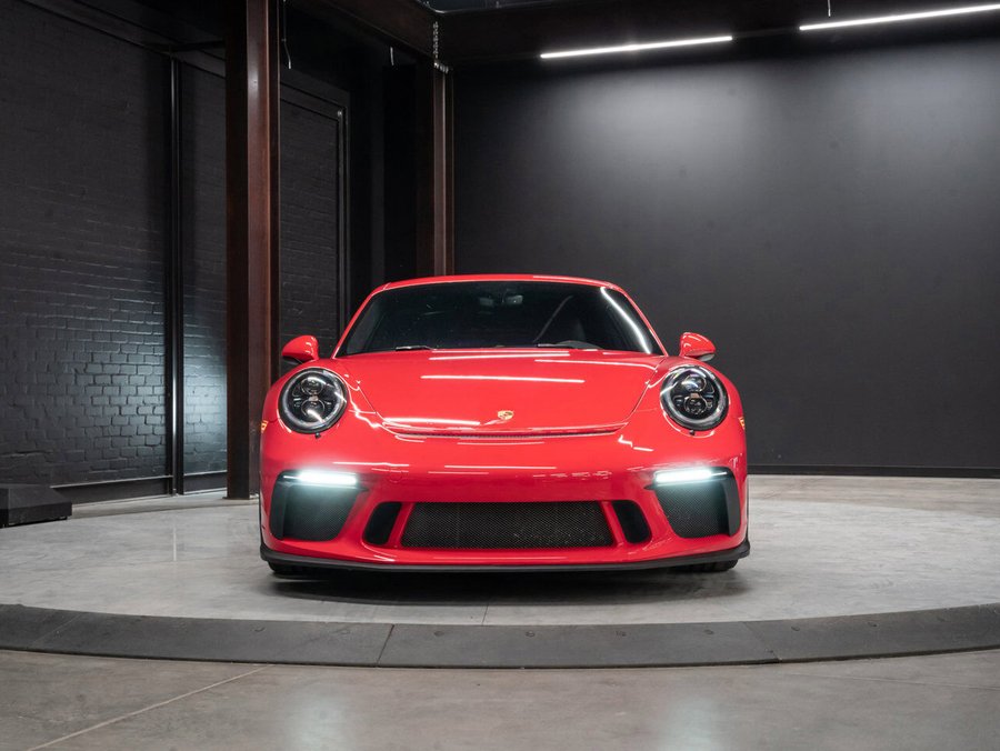2018 Porsche 911 2018 Red