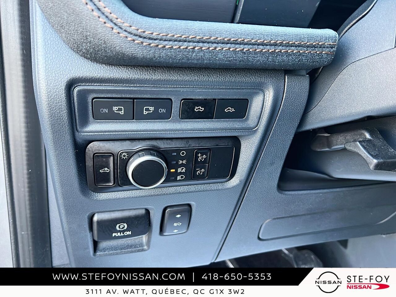 2023 Ford F-150 Lightning LARIAT STANDARD RANGE Grey Ste-Foy - photo #15