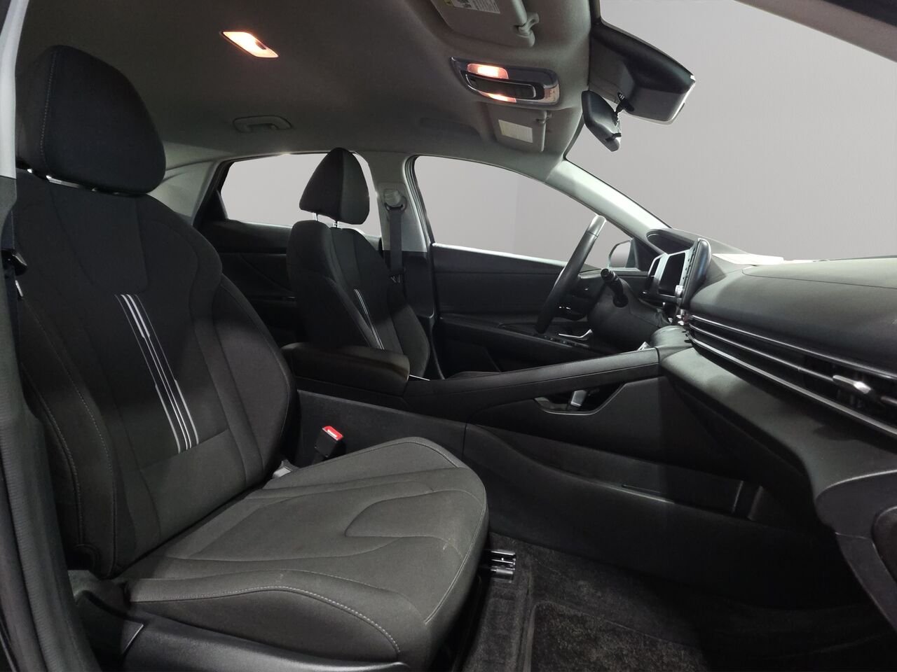 Hyundai Elantra 2024 Noir Val-David - photo #20