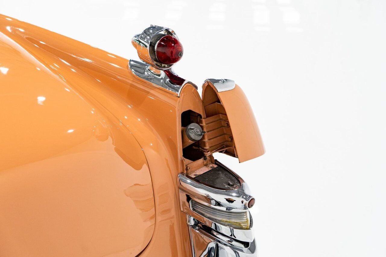 Chrysler IMPERIAL *PRIX EN USD* 354cu.in. FirePower V8 1 of 2098 built 1956 Orange Montréal - photo #41