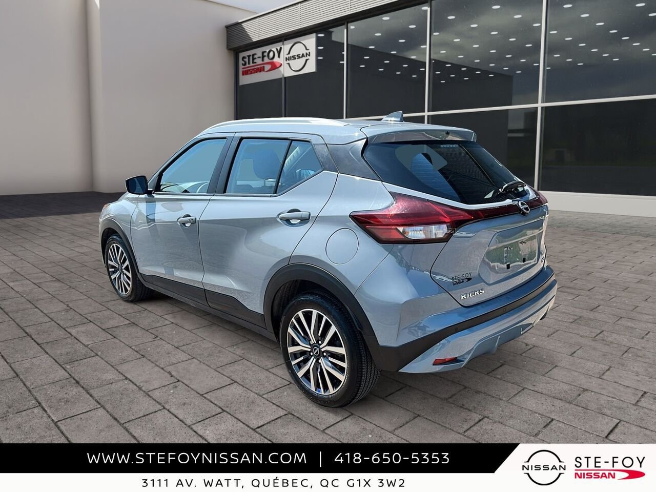 Nissan Kicks SV TA 2024 Gris Ste-Foy - photo #3