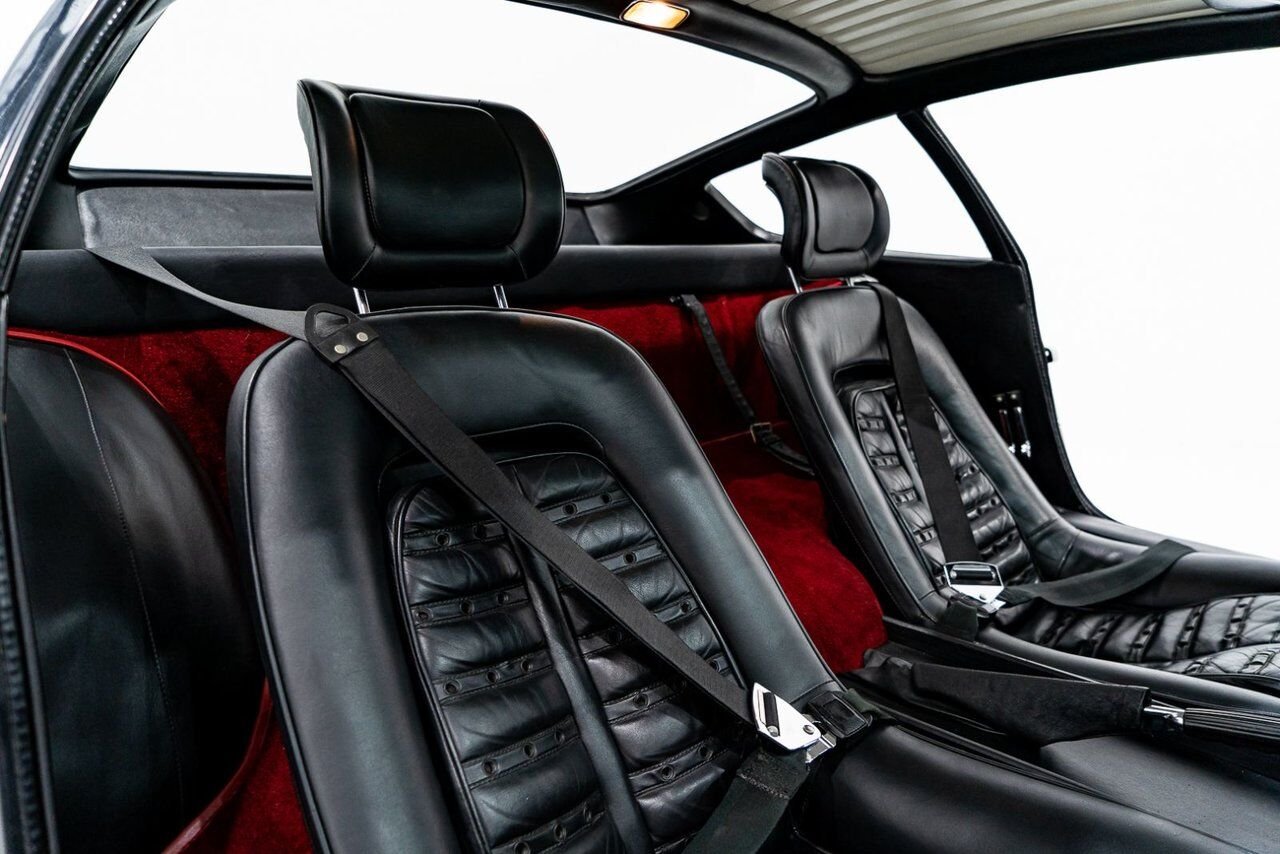 1973 Ferrari 365 GTB4 Daytona 18,301 miles With Orig Books/Tools/ Carbs / Filter Box Red Montreal - photo #9