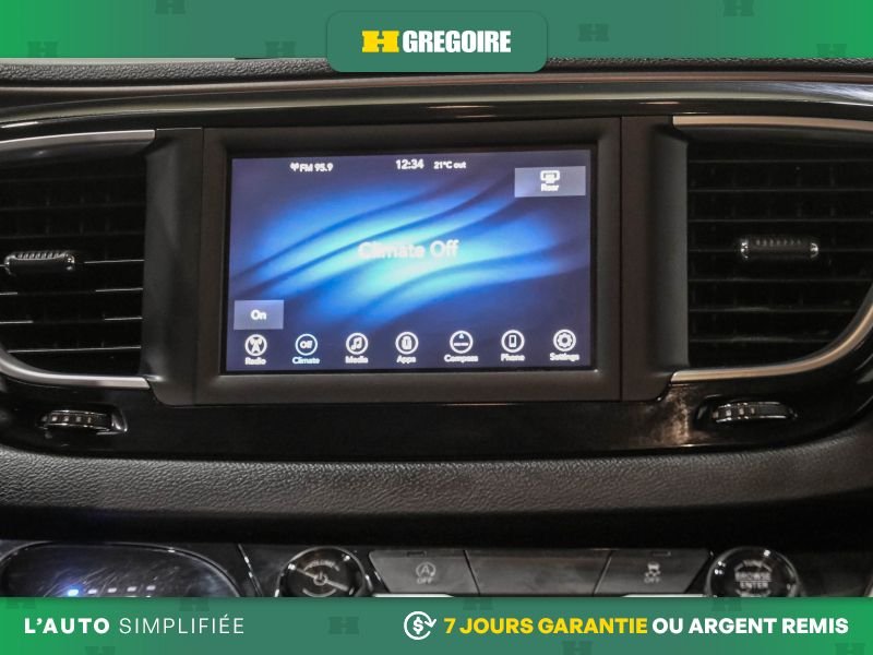 2021 Chrysler Grand Caravan Black Saint-Eustache - photo #20