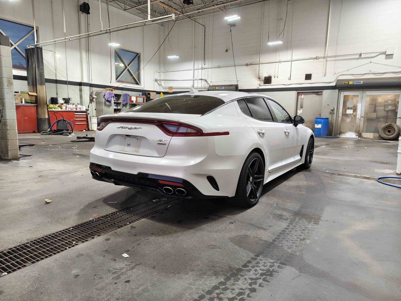 2018 Kia Stinger GT Limited AWD White Sherwood Park - photo #5