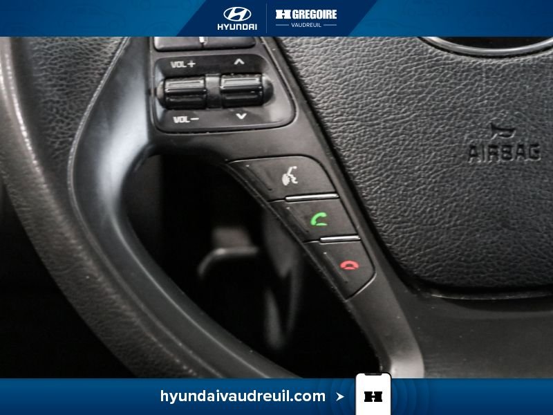 Kia Forte5 2018 Blanc Laval - photo #20