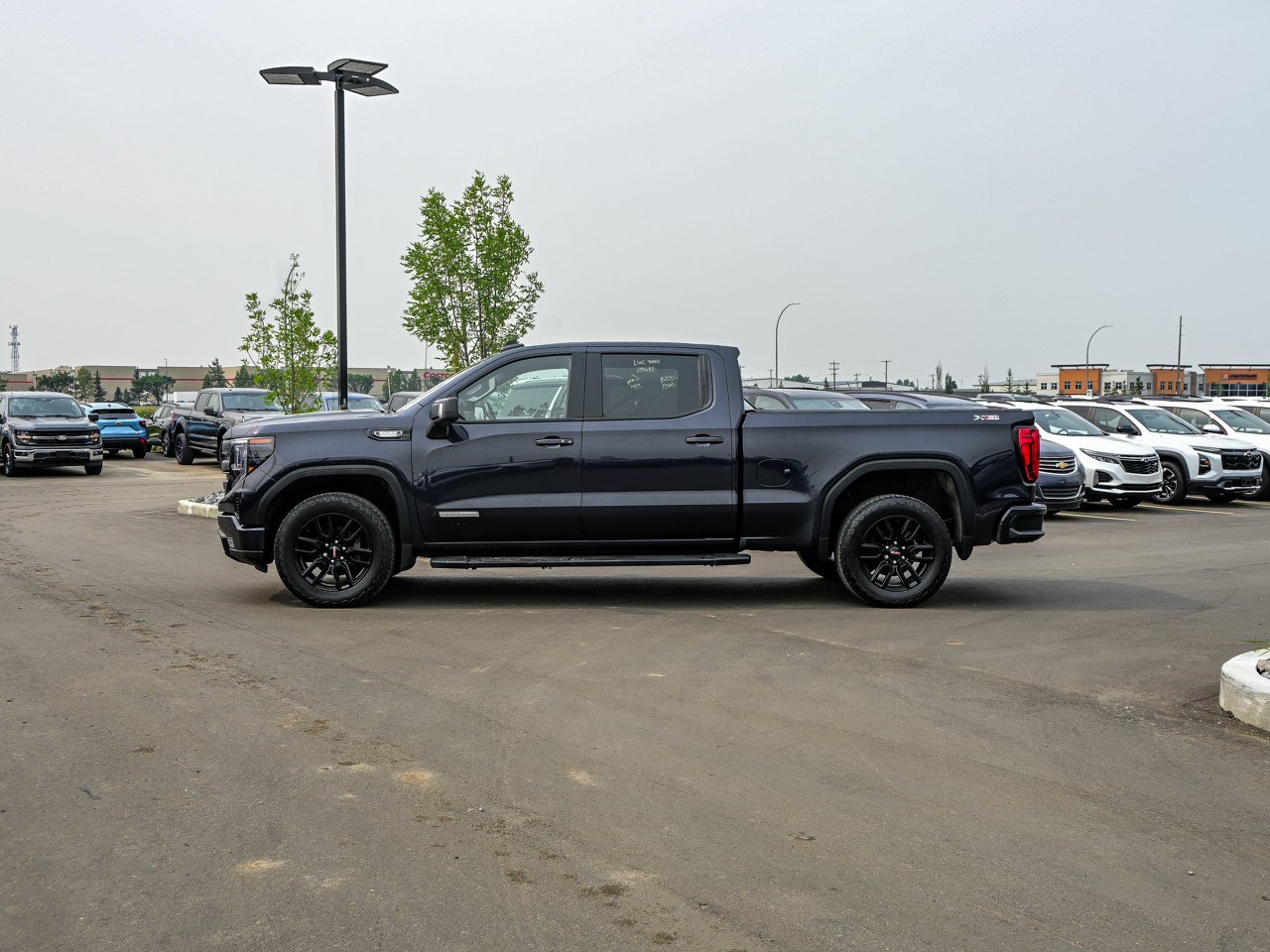 2024 GMC Sierra 1500 4WD Crew Cab 147 Elevation Black Sherwood Park - photo #9