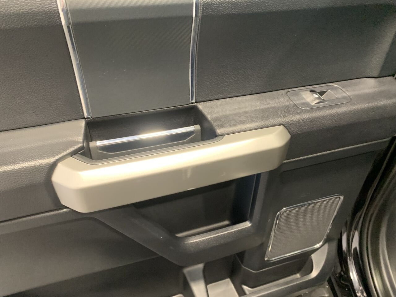 Ford F-150 SUPERCREW LARIAT F150 LARIAT CREW CAB 2019 Noir Châteauguay - photo #22