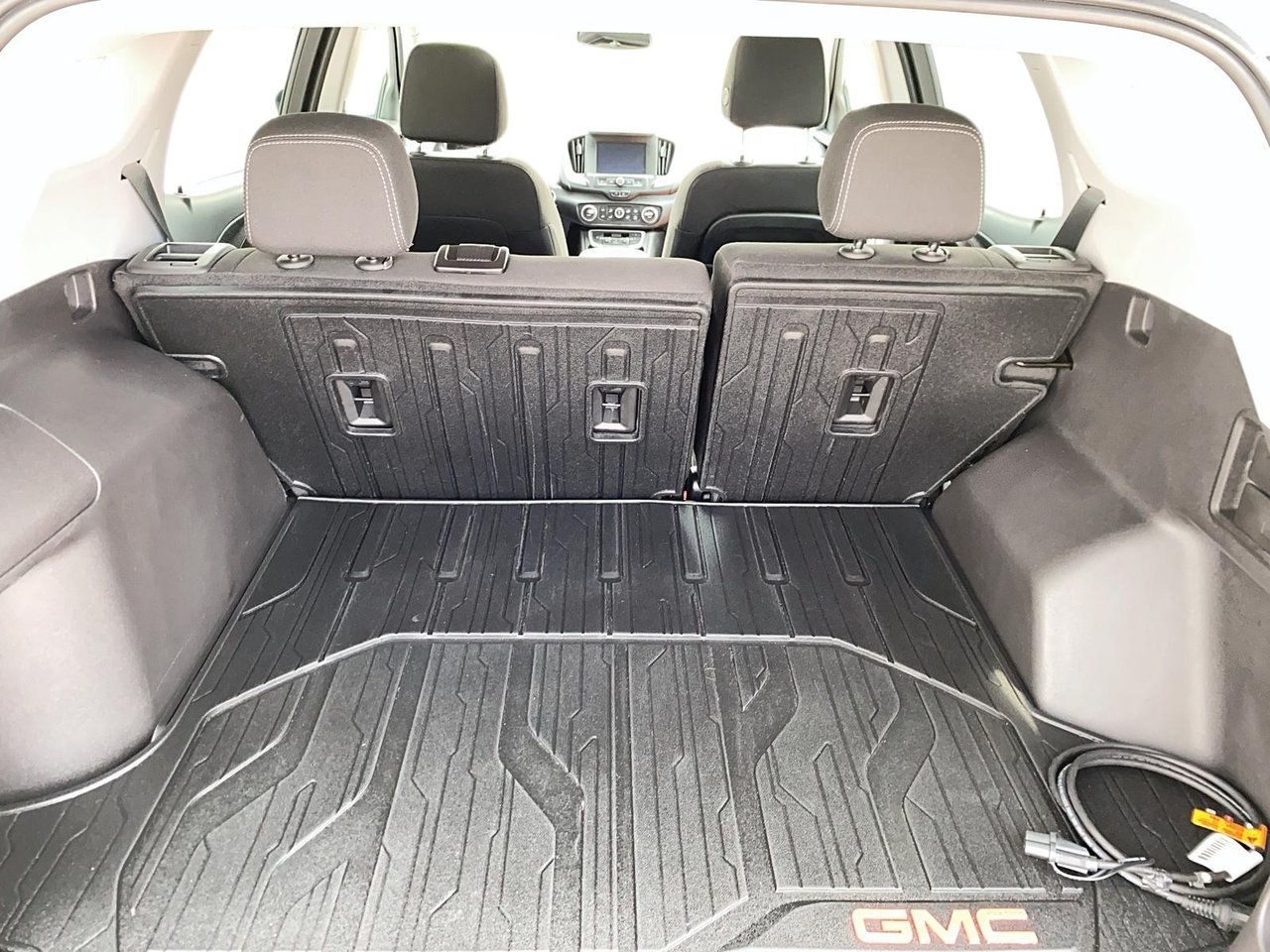 2024 GMC Terrain VIN 3GKALTEG3RL169081 Grey Chicoutimi - photo #4