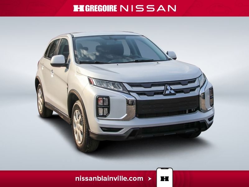 2022 Mitsubishi RVR White Saint-Eustache - photo #0