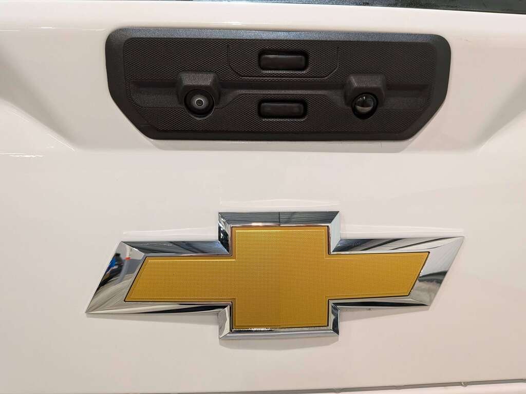 2023 Chevrolet Silverado 1500 4WD Crew Cab 157" Work Truck White Val-David - photo #38