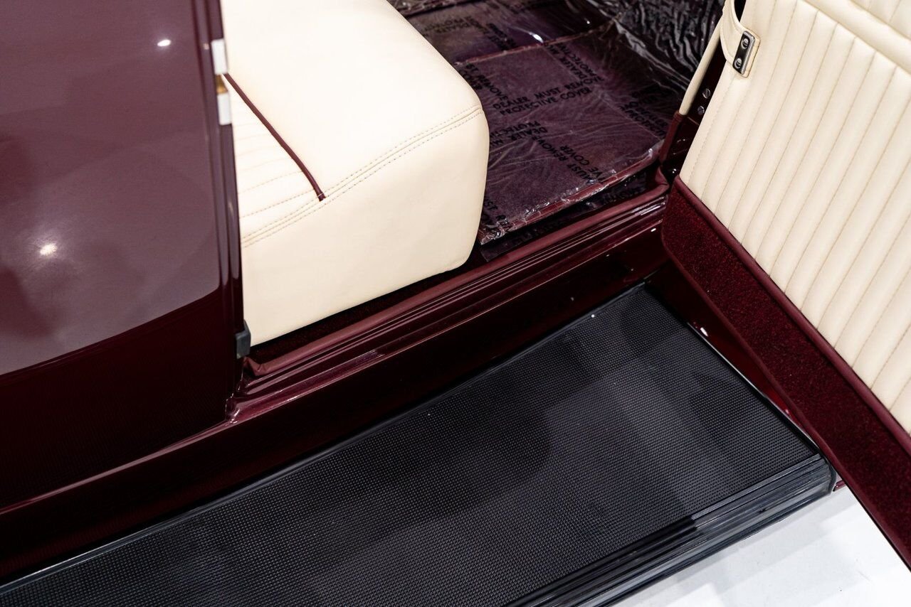 1932 Ford Highboy Lobeck creation spectacular presentation **PRICE IN USD** Red Montreal - photo #59