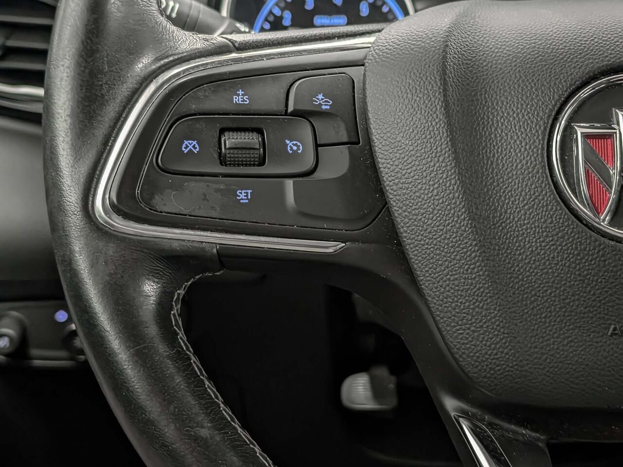 BUICK ENCORE GX AWD Select Bas Km Sièges Chauffants 2023 Noir Sherbrooke - photo #13