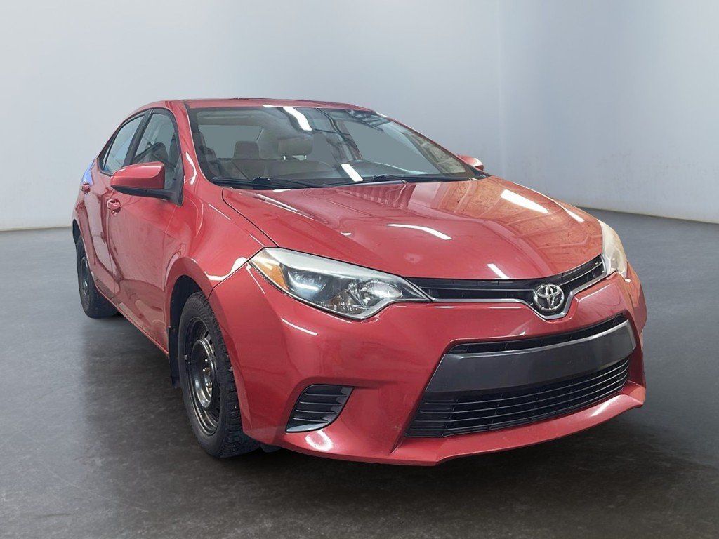 Toyota COROLLA 2016 Rouge Amos - photo #0