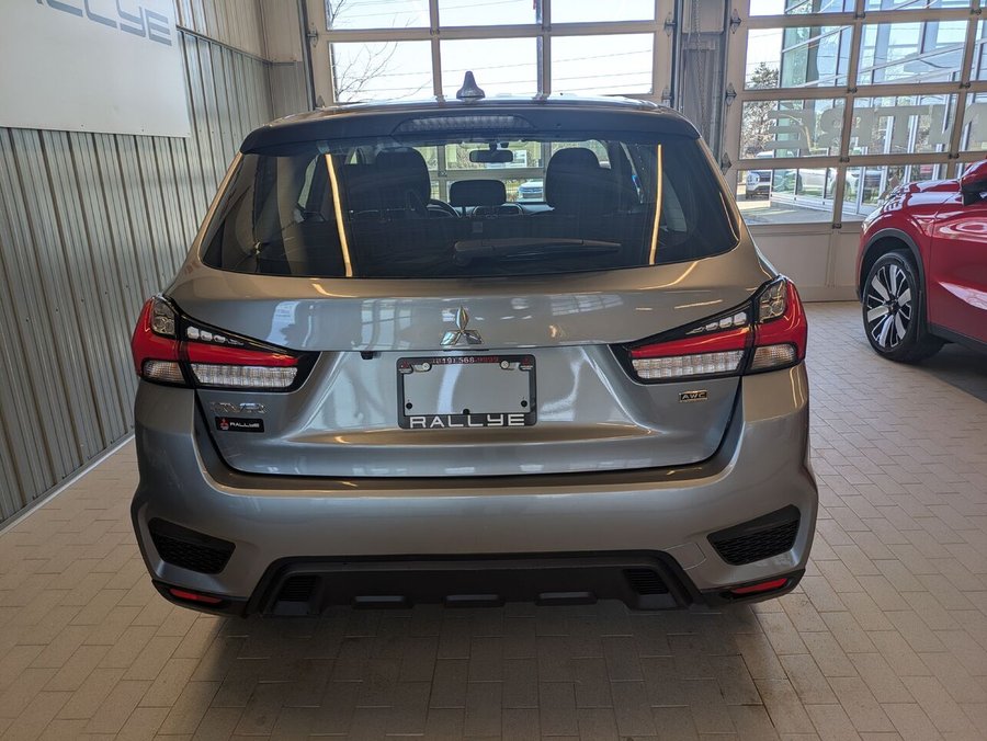 Mitsubishi RVR ES AWD 2024 Gris