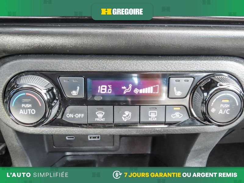 2024 Nissan Kicks Grey Blainville - photo #19