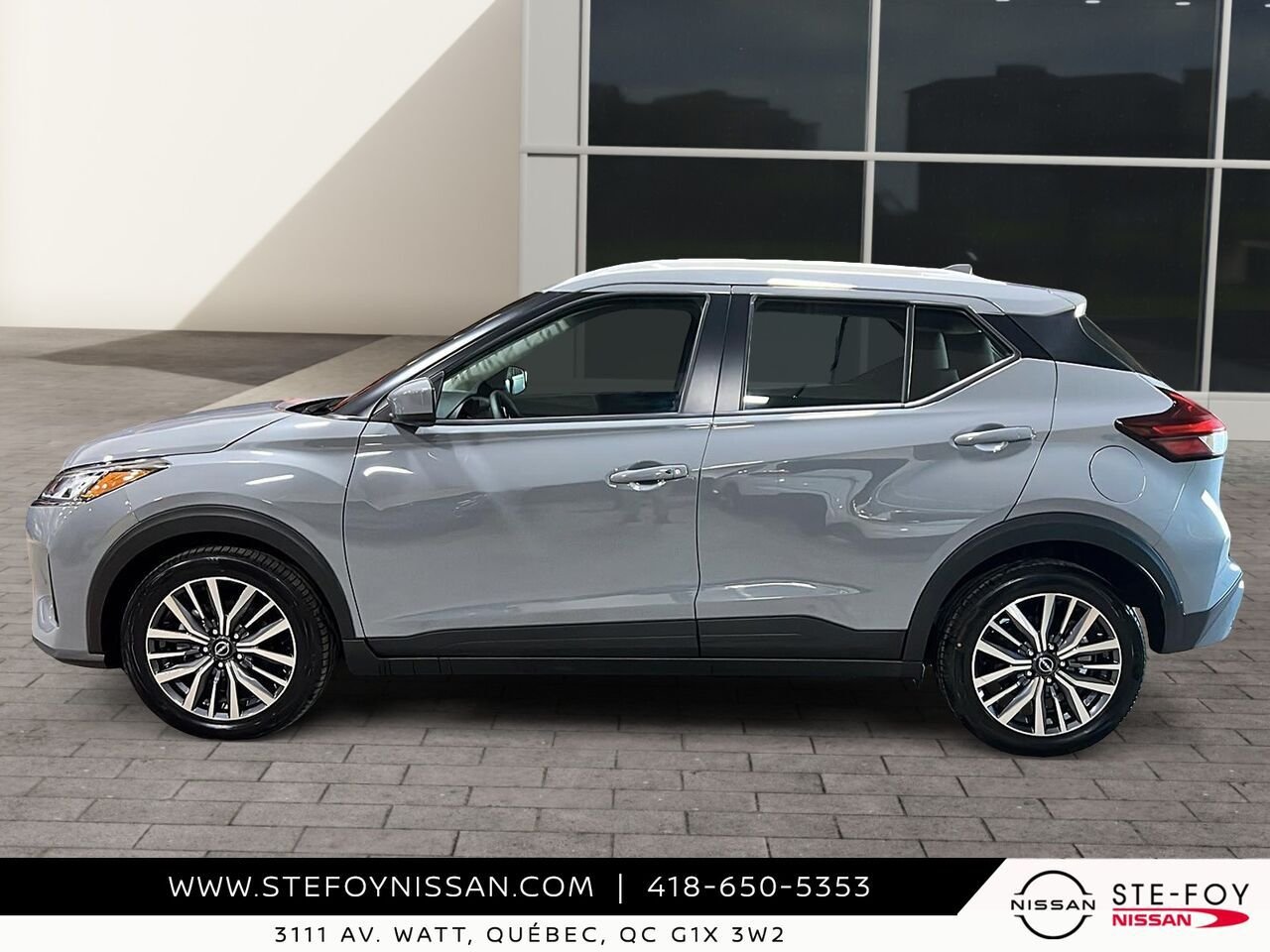 2025 Nissan KICKS PLAY SV TA Grey Ste-Foy - photo #4