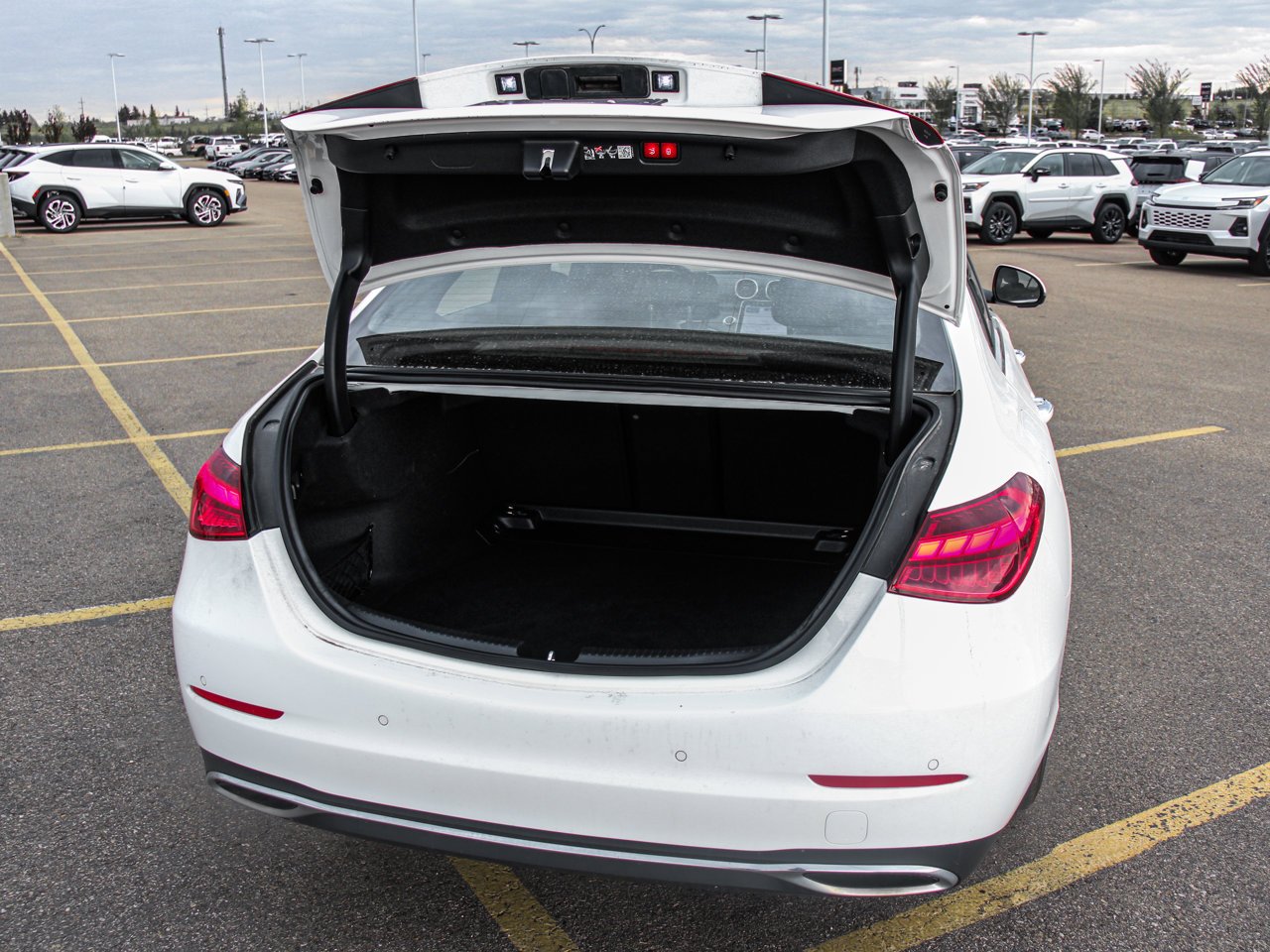 2024 Mercedes-Benz C-Class C 300 4MATIC Sedan White Sherwood Park - photo #7