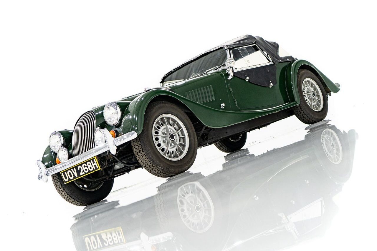 1970 Morgan Plus 8 Unrestored with only 7137km (4435miles) | PRIX EN USD Green Montreal - photo #28