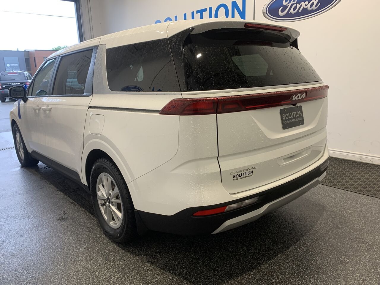 2024 Kia Carnival LX CARNIVAL LX White Châteauguay - photo #4