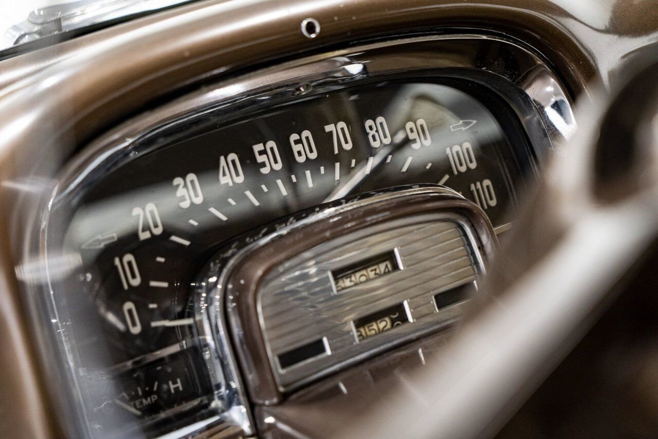 Cadillac Fleetwood Unrestored factory black paint **PRICE IN USD** 1951 Noir Montréal - photo #64