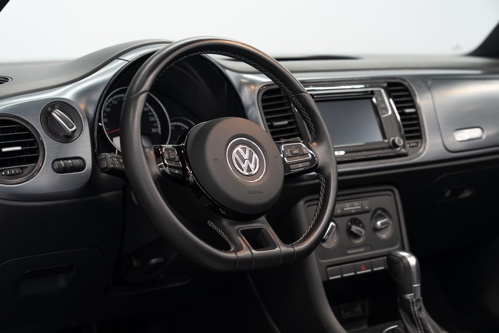 2016 Volkswagen Beetle Denim Edition White Kirkland - photo #16