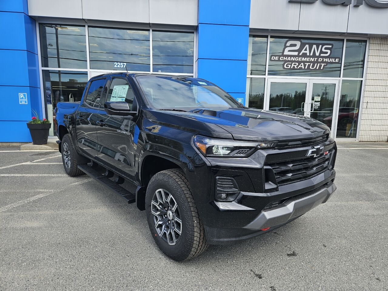 2026 Chevrolet Colorado Z71 cabine multiplace 4RM BLACK Thetford Mines - photo #1
