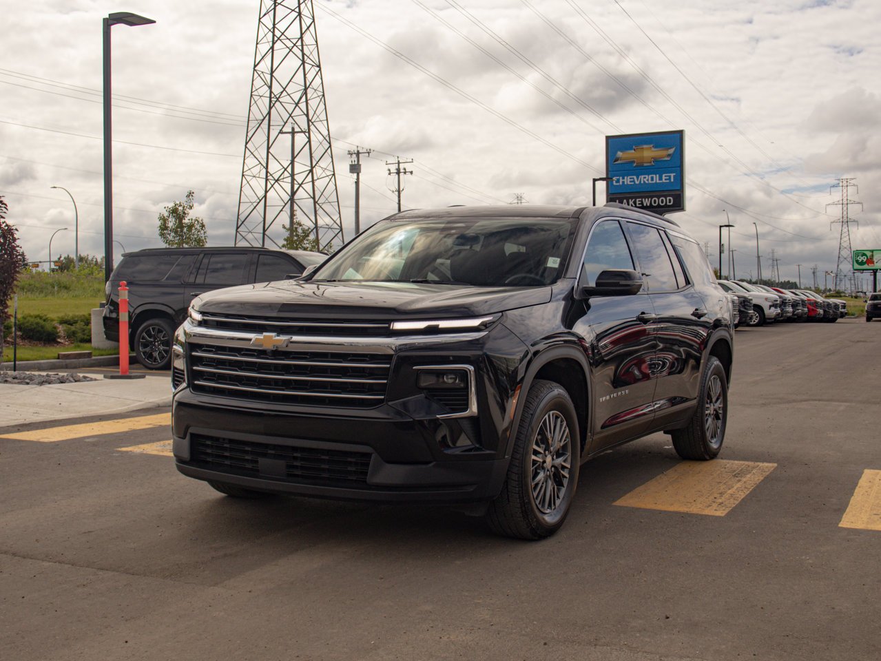 2026 Chevrolet Traverse AWD 4dr LT Black Sherwood Park - photo #3