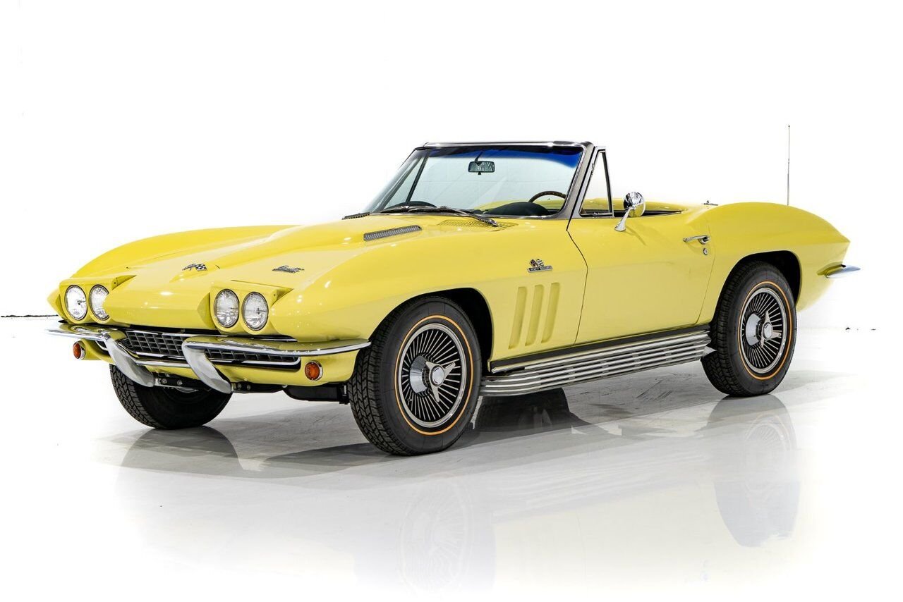 Chevrolet Corvette Matching# 427/425HP IP Code **PRICE IN USD** 1966 Jaune Montréal - photo #0
