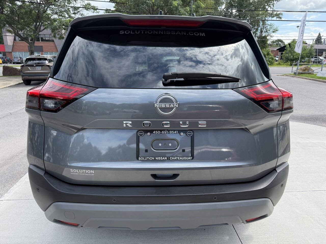 2023 Nissan Rogue S TA Grey Châteauguay - photo #3