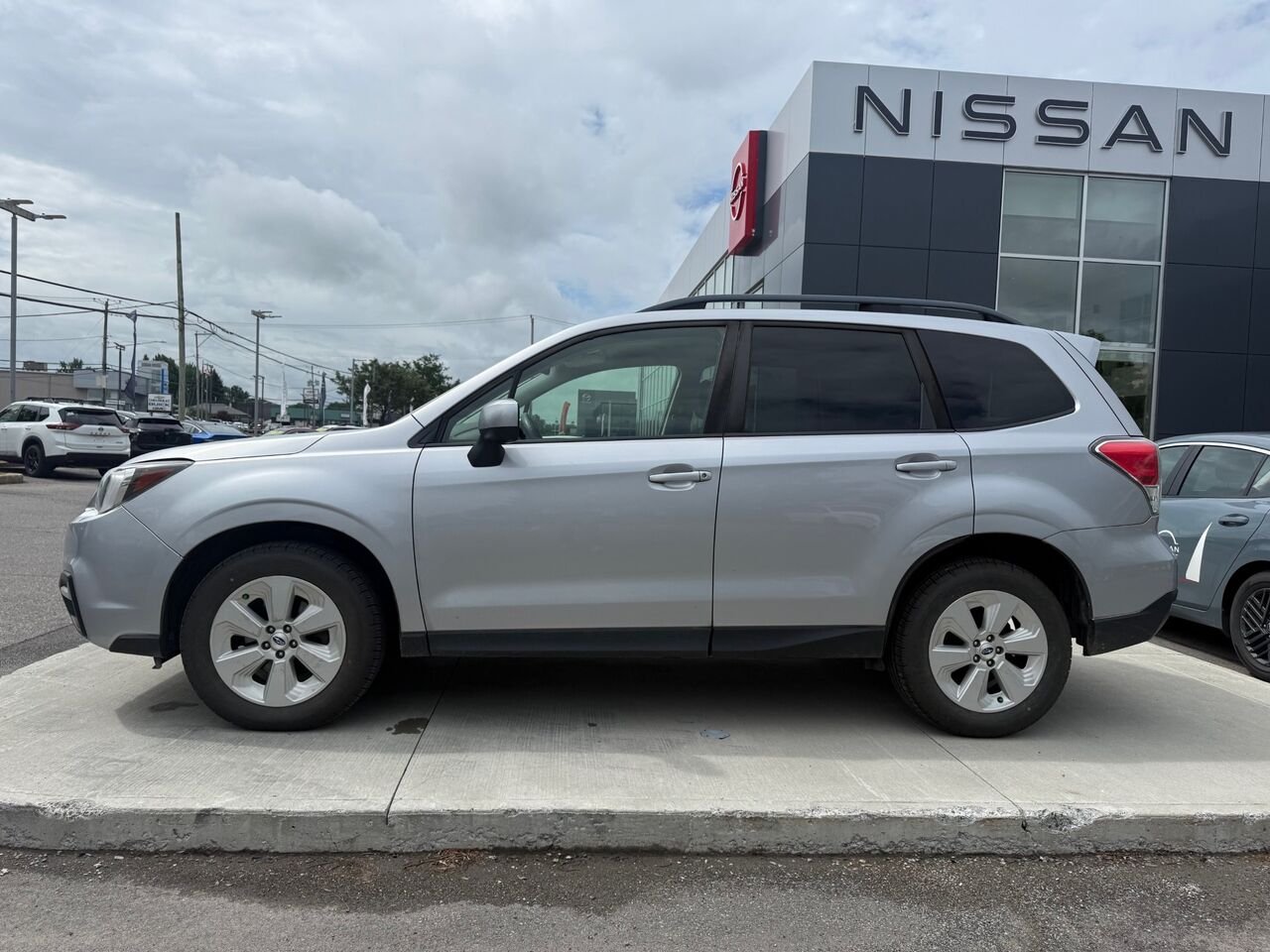 Subaru Forester 2.5i Commodité CVT 2018 Argent Châteauguay - photo #1