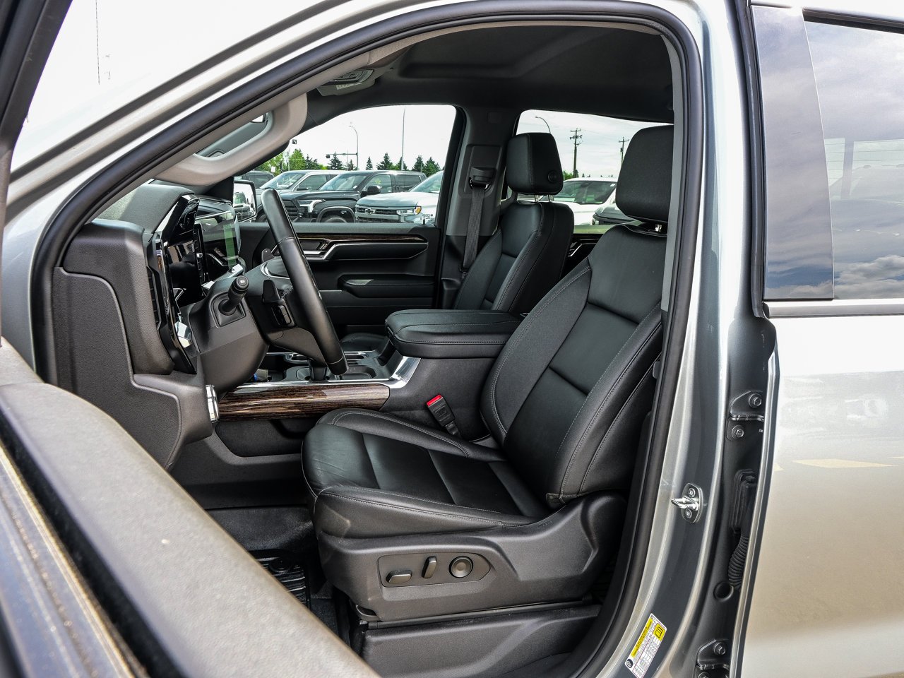 2024 GMC Sierra 1500 4WD Crew Cab 147 Elevation Grey Sherwood Park - photo #15