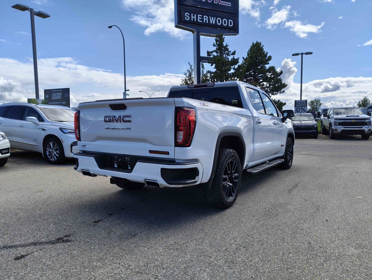 2019 GMC Sierra 1500 4WD Crew Cab 147 Elevation White Sherwood Park - photo #5