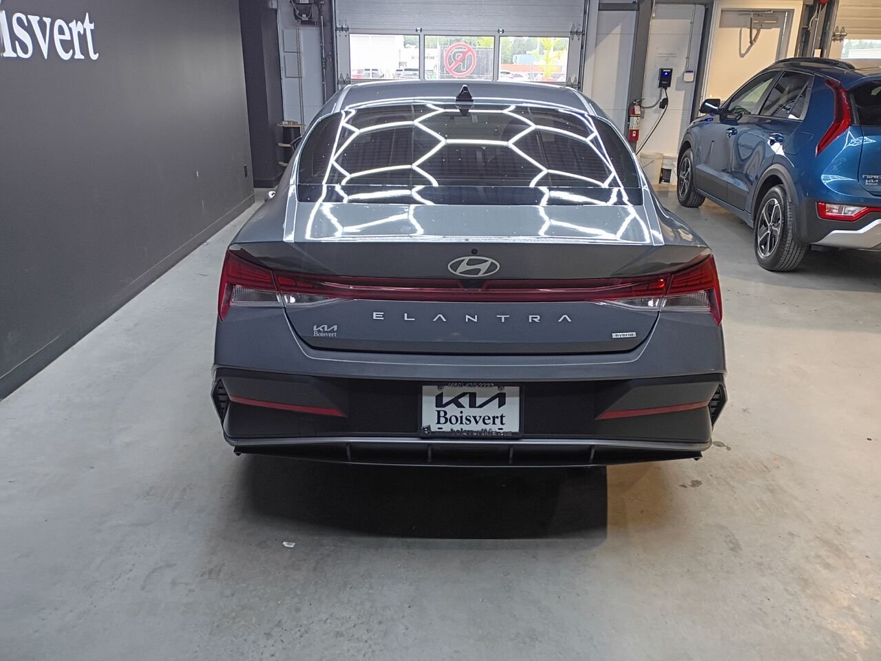 2025 Hyundai Elantra Hybrid Grey Blainville - photo #8