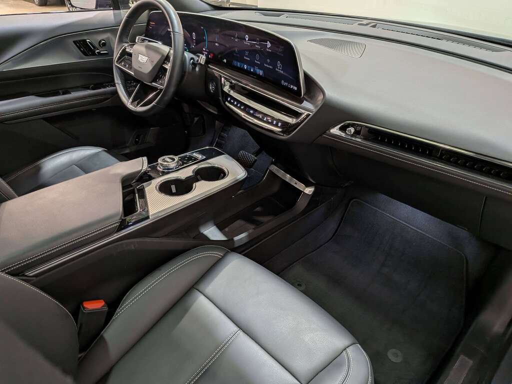 2024 Cadillac LYRIQ 4dr Tech w/1SA Grey Val-David - photo #12